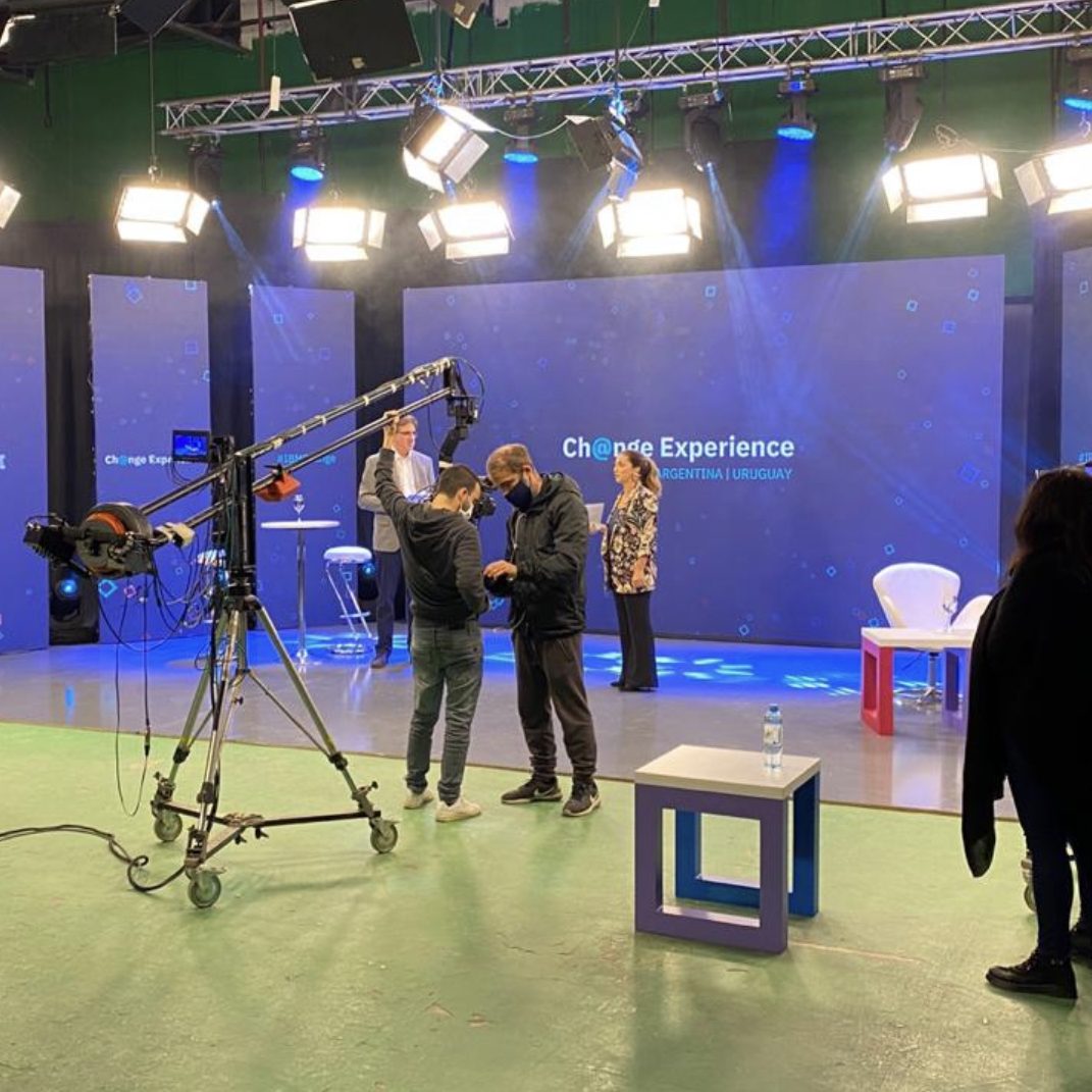 Alquiler de Pantallas LED para eventos - Imágenes del Sur | Servicios Streaming